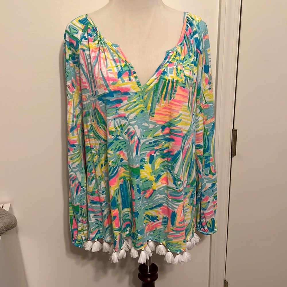 Adorable Lilly Pulitzer knit top with tassels- so cute